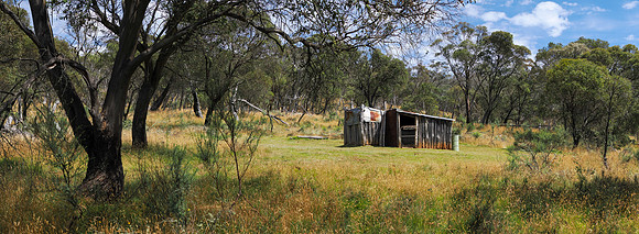 Lovenest In The Sally's- Pano (1)